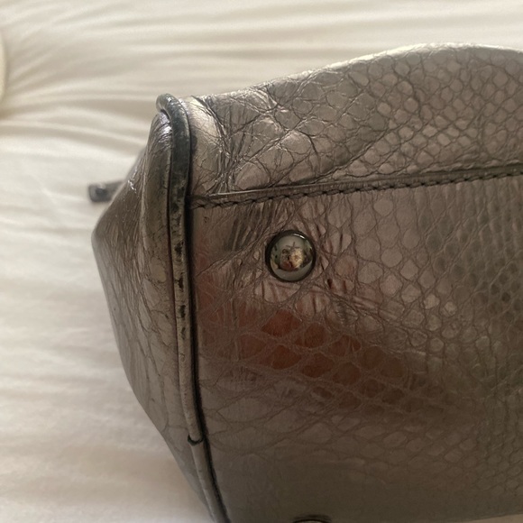 Michael Kors metallic Boston Bag - Picture 3 of 7